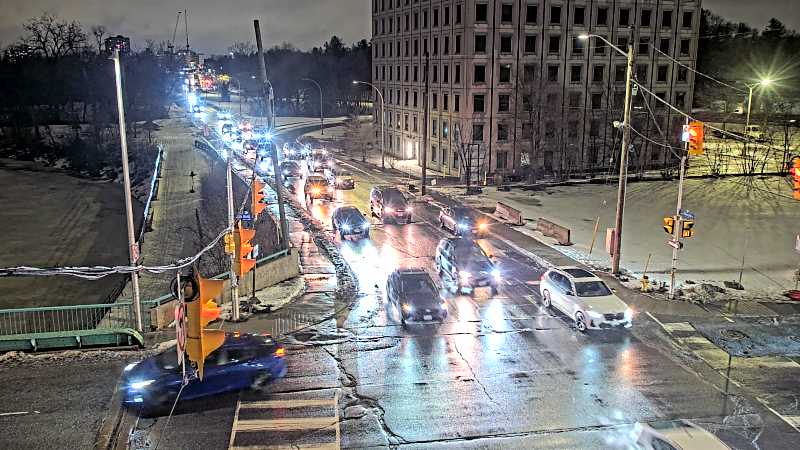 Bank & Riverside (North)